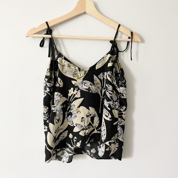 ✨ Floral Tank | Sam & Lavi - Picture 3 of 5